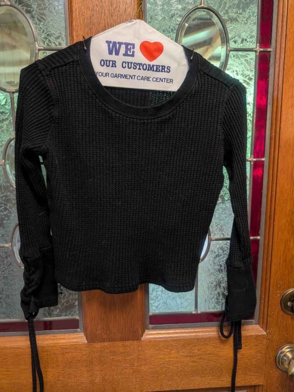 Womens Black cropped shirt, size Medium